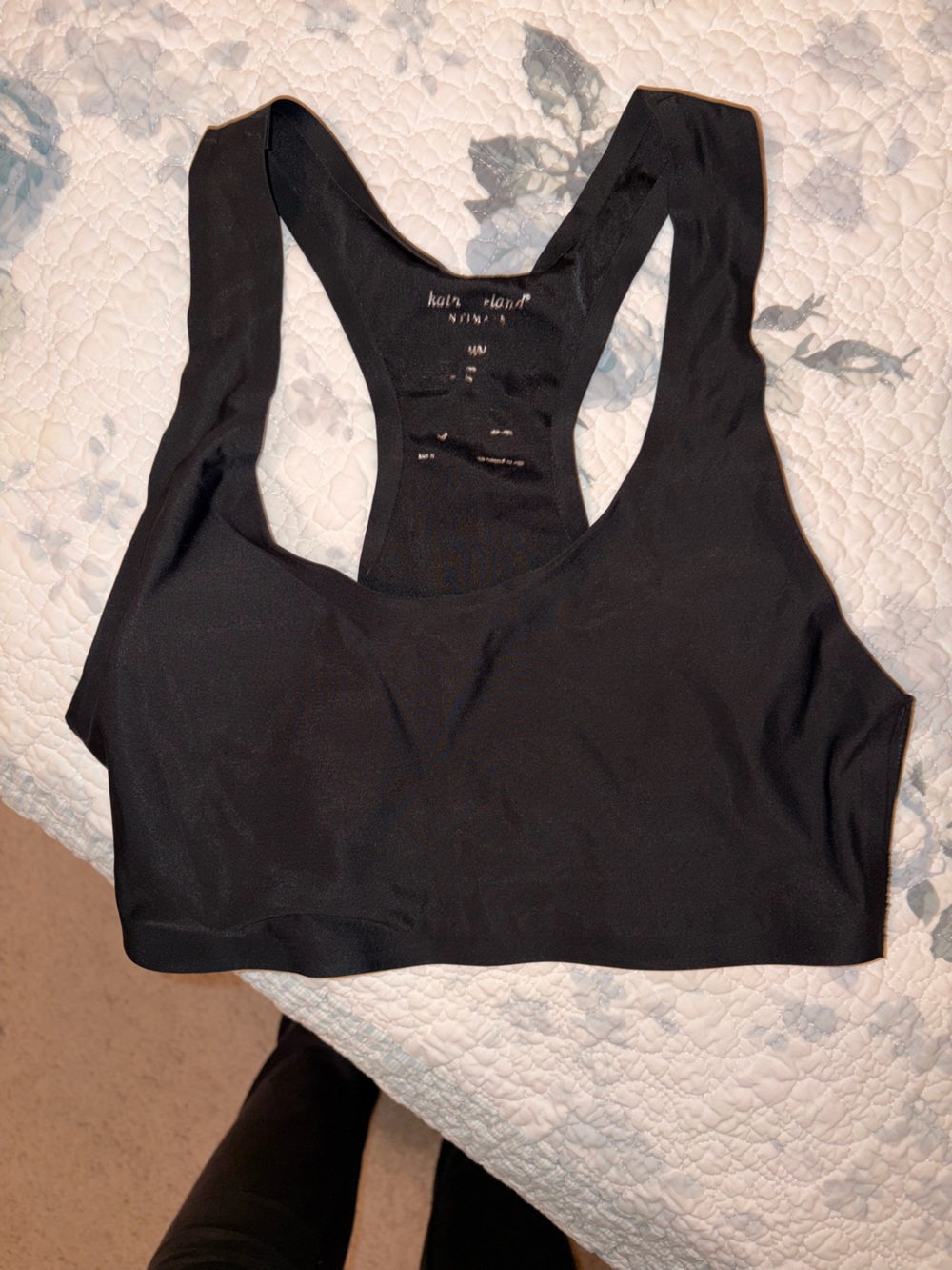 Women’s Medium Extremely Smooth Black Flexible Sports Bra
